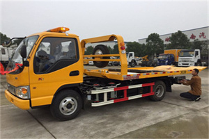 松桃哪里有拖车服务